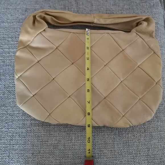 Handbag - Picture 4 of 6